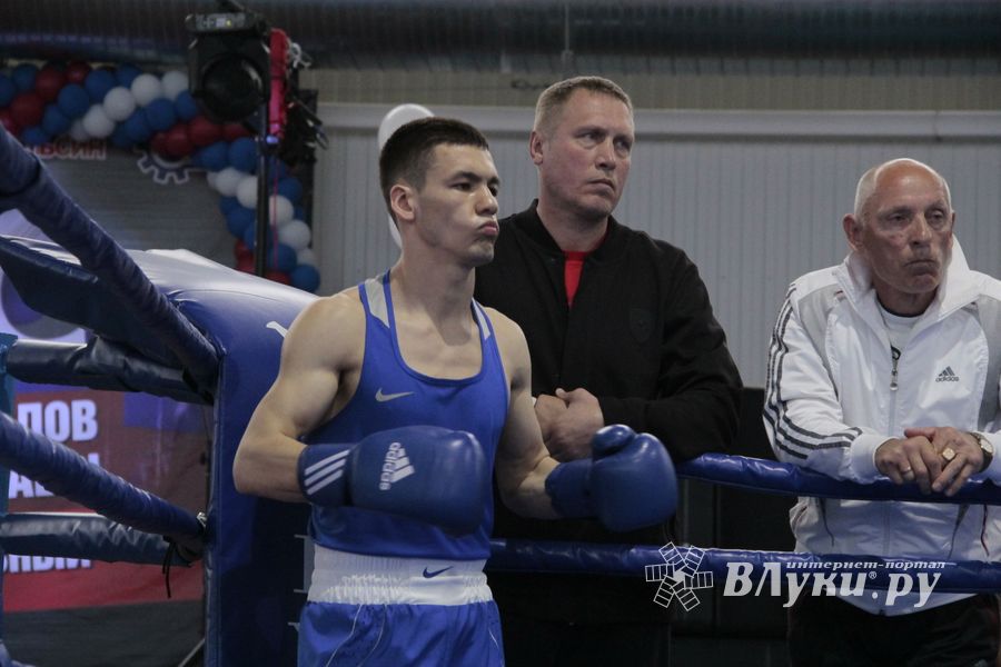 Матчевая встреча по боксу Великие Луки —Псков — Грозный (ФОТО)