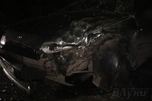 В Великих Луках столкнулись «ВАЗ 2115» и «Ауди А5» (ФОТО)