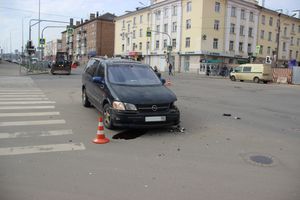 ДТП на перекрёстке Ленина-Дьяконова (ФОТО)