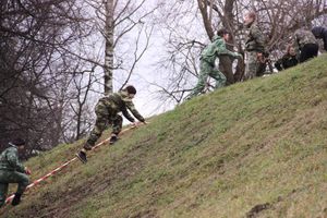 В Великих Луках проходит открытая военно-патриотическая игра «Юнармия-Великие Луки-2020» (ФОТО)