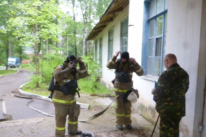 В Псковской области в районной больнице потушен условный пожар (фото)
