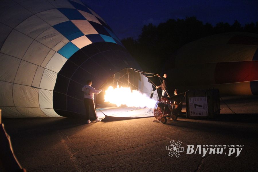 Огненные шоу состоялись над Ловатью (ФОТО)