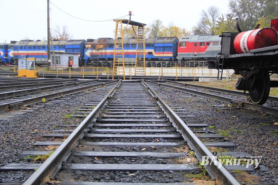 Великолукские школьники почувствовали себя машинистами (ФОТО)