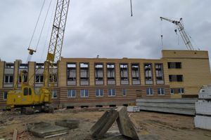 Руководству Великих Лук поручено ускорить строительство школы (ФОТО)