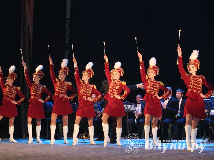 18 мая состоялся юбилейный концерт коллектива мажореток «Золотые погоны» (ФОТО)