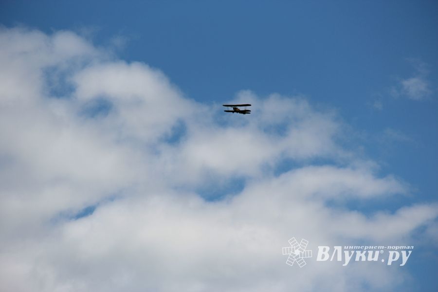 В Великих Луках проходит 7-й Фестиваль авиамодельного спорта (ФОТО)