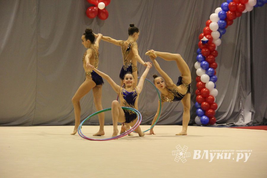 В Великих Луках проходит Кубок Псковской области по художественной гимнастике (ФОТО) (0+)
