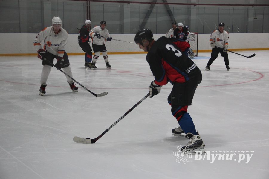 Великолукская команда «Экспресс 40+» дебютировал в НХЛ (ФОТО)