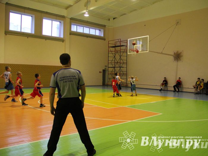 Великолукские баскетболисты стали победителями междугородних соревнований по баскетболу