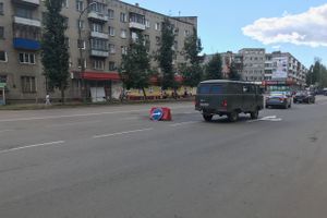 На те же грабли? На Гагарина опять проваливается асфальт (ФОТО)