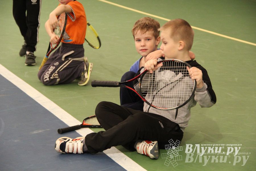 В Великих Луках прошло Первенство по большому теннису (фото)