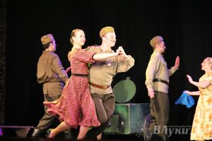 Государственный ансамбль «Русский Север» представил в Великих Луках мюзикл «Василий Теркин» 