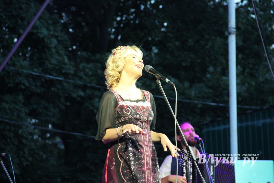 Людмила Чурсина и Пелагея поздравили Великие Луки с 850-летием (ФОТО)