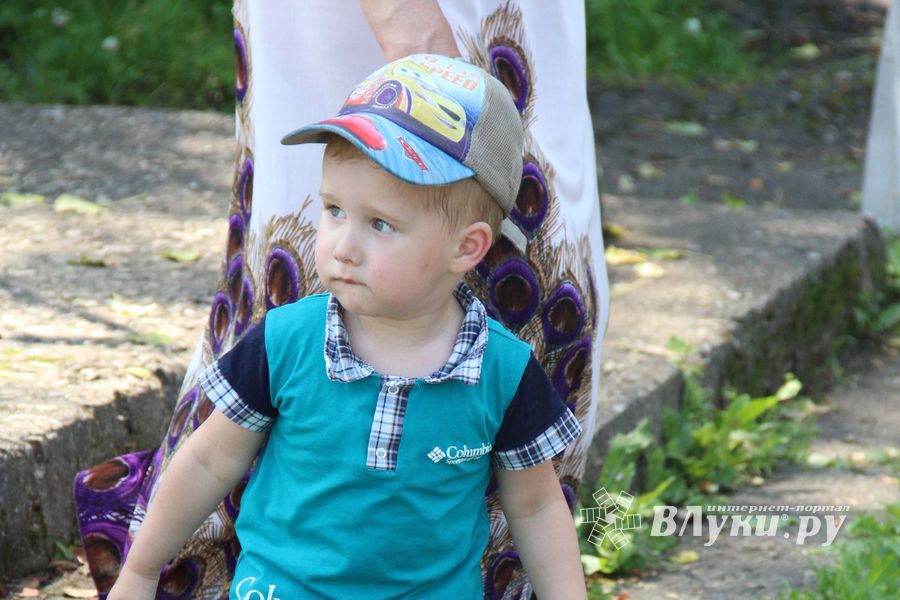 В городском парке Великих Лук прошёл День мороженого