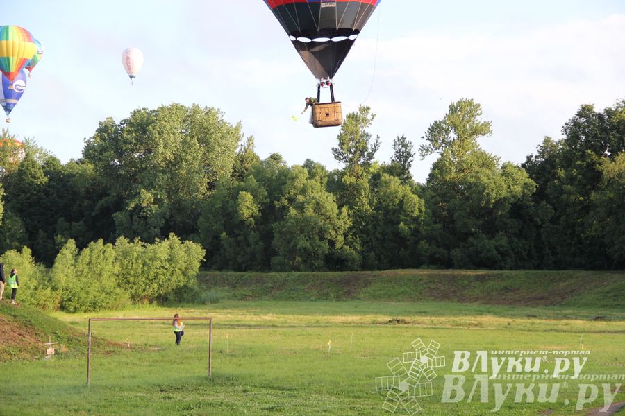 Пилоты совершили третий спортивный полет