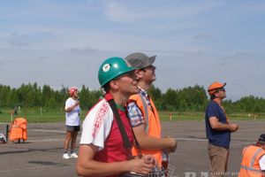 В Великих Луках прошли воздушные бои (фото)