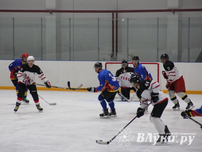 ХК «ЛукиСпорт» разгромила команду Невеля (ФОТО)
