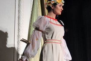 Кони стоят пьяные, хлопцы запряженные — в ГДК Ленина сыграли «Свадьбу в Малиновке» (ФОТО)