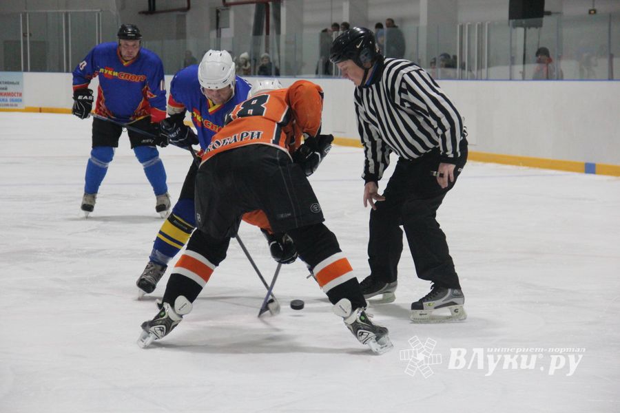 ХК «ЛукиСпорт» обыграл псковскую «Гвардию» по буллитам (ФОТО)