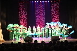 Юные артисты ГДК им. Ленина поздравили мам с праздником (ФОТО)