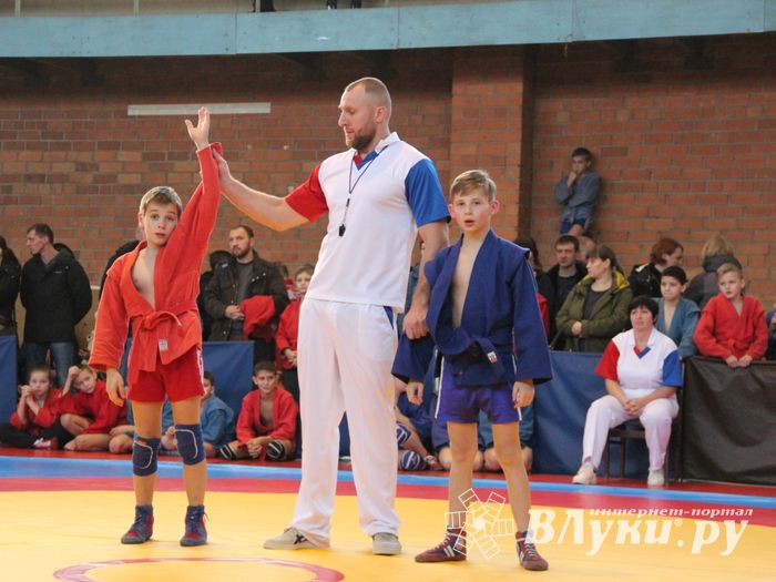 Великолучане завоевали награды турнира по самбо «Память» (ФОТО)