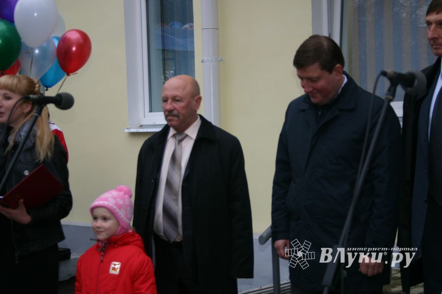 Губернатор области принял участие в торжественной церемонии открытия нового детского сада (ФОТО)