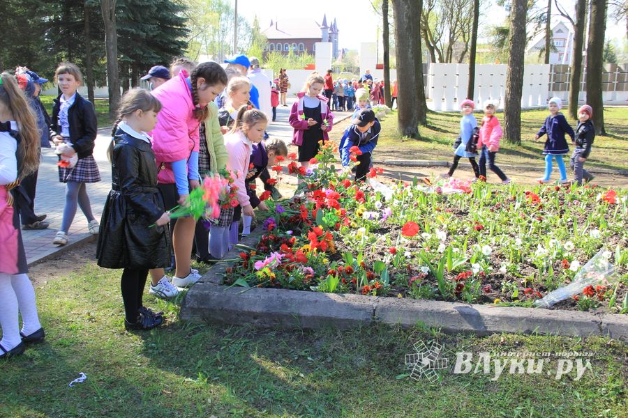 Дети Великих Лук — детям Войны (ФОТО)