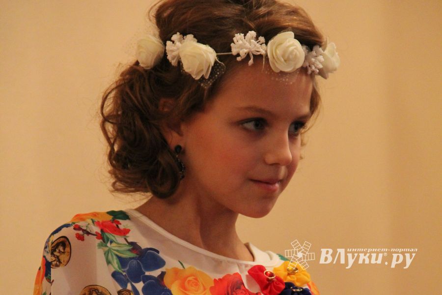 Фотосессия финалисток конкурса «Маленькая красавица Великие Луки 2014»