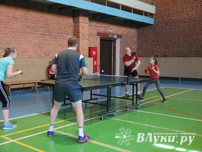 В Великих Луках прошел Кубок области по настольному теннису (ФОТО)