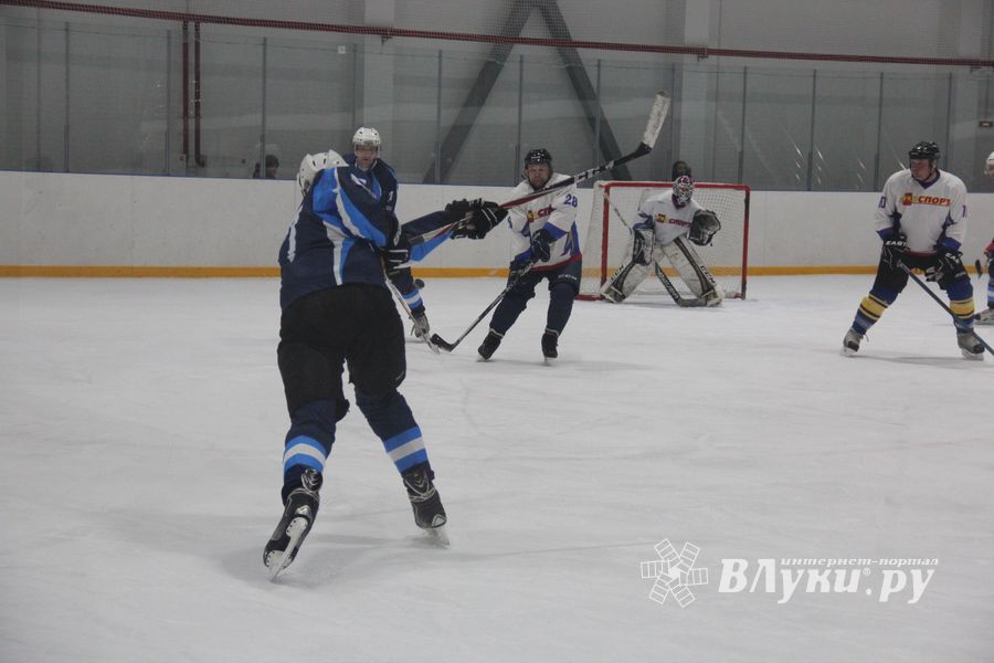 К «ЛукиСпорт» уступил с разницей в одну шайбу (ФОТО)