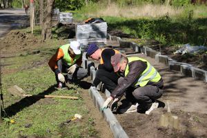На улицах Дворецкой и Виноградова появится тротуар (ФОТО)