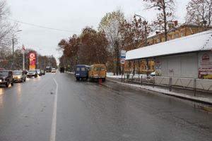 На проспекте Гагарина маршрутки не поделили остановку (ФОТО)