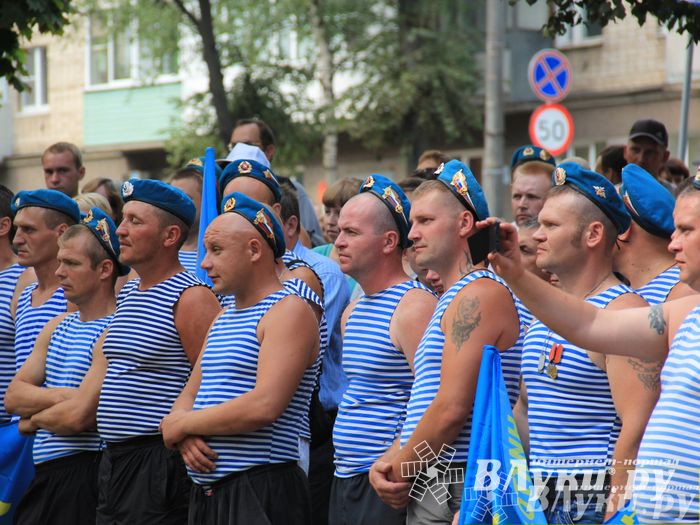 День ВДВ в Великих Луках