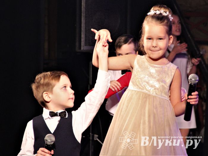 В ГДК им. Ленина прошёл концерт ко Дню матери (ФОТО)