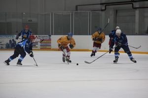 В великолукском «Айсберге» прошли матчи Чемпионата Псковской области по хоккею (ФОТО)