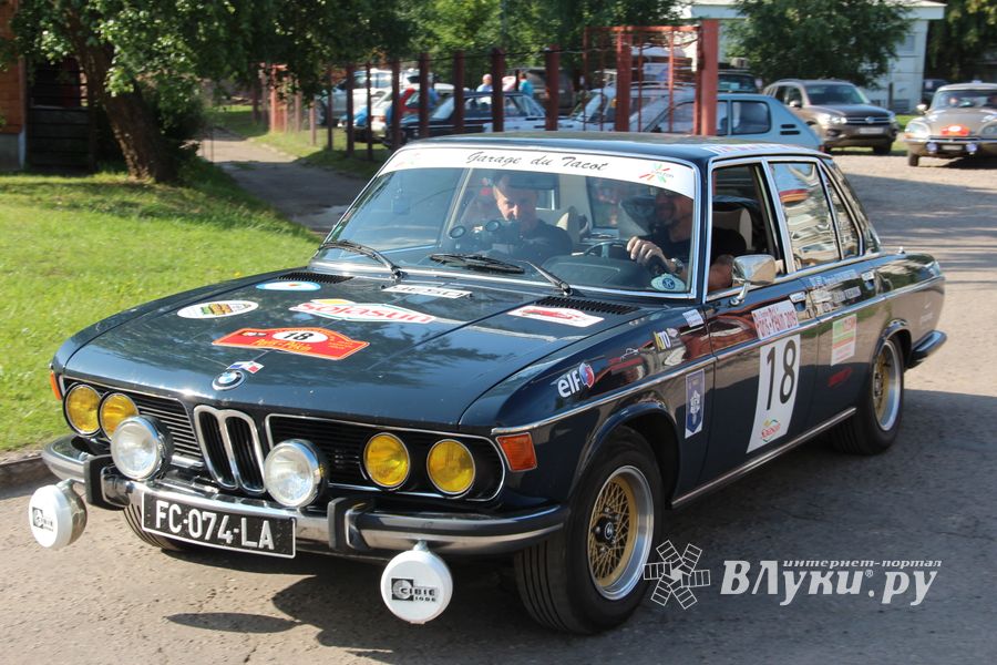 Ретро-автомобили побывали в Великих Луках (ФОТО)