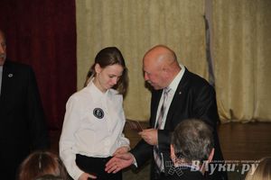 В Великих Луках прошло торжественное вручение паспортов (фото)