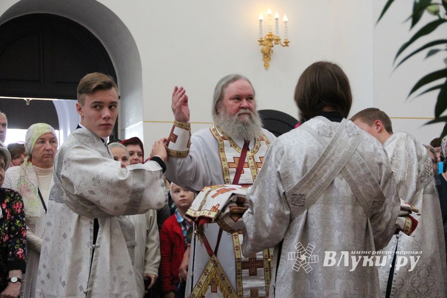 Освящение Храма святителя Тихона, Патриарха Всероссийского, святых Новомучеников и Исповедников Российских (ФОТО)
