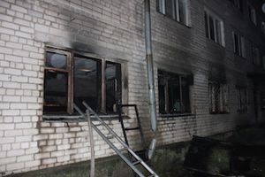 В Пскове произошел пожар в многоквартирном доме (фото)
