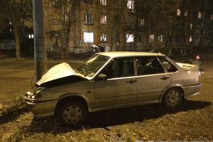 ДТП на проспекте Гагарина: иномарка, «жигули», столб (ФОТО)