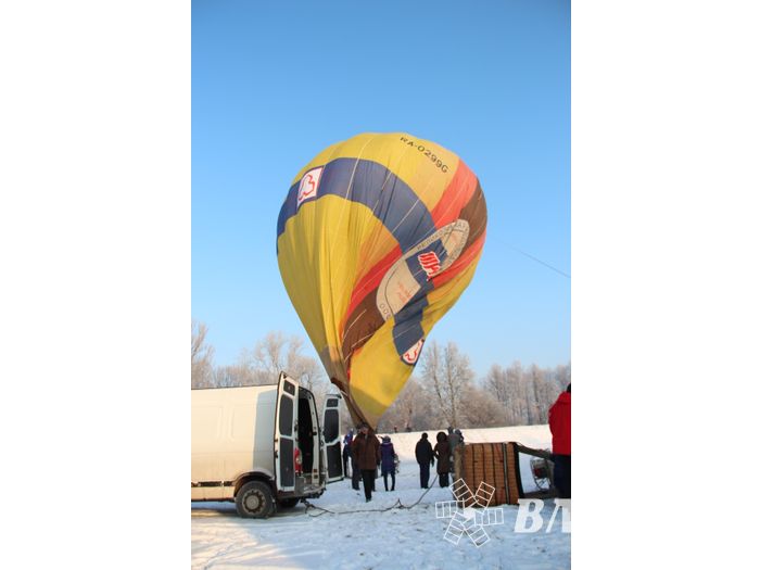 Над Великими Луками взлетели «Яблоки на снегу» (фото)