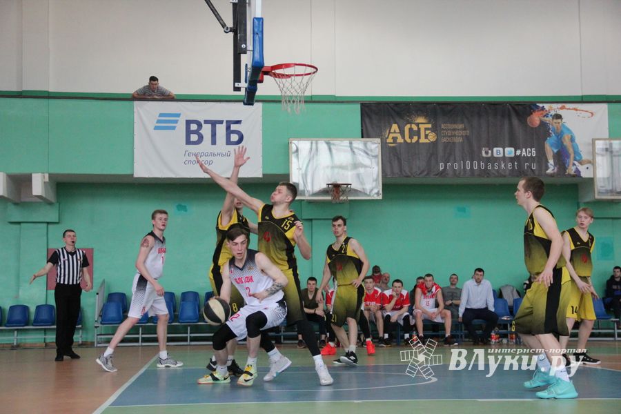 В Великих Луках прошли студенческие игры АСБ Лиги Белова (ФОТО)