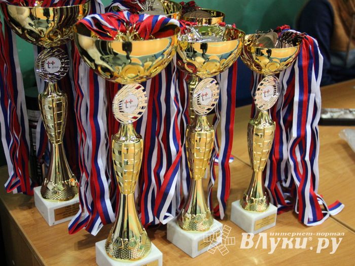 Лицеисты стали абсолютными чемпионами школьной баскетбольной лиги Великих Лук (ФОТО)