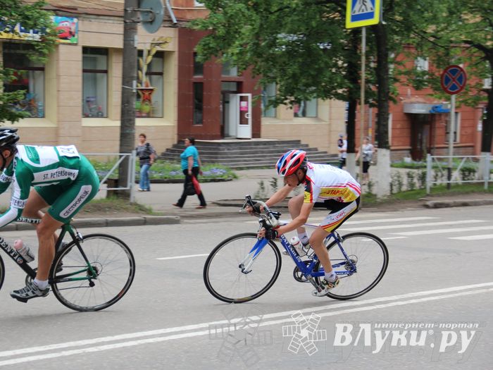 Гонка-критериум по велосипедному спорту