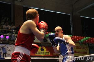 В Великих Луках состоялась матчевая встреча по боксу
