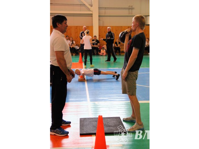 Великолучане одержали победу в зональном этапе «Папа, мама, я – спортивная семья» (ФОТО)