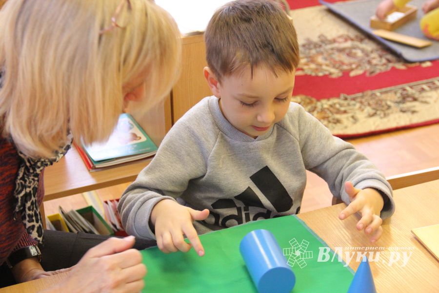 Воспитатели «Центра развития ребёнка» отмечают двойной праздник (ФОТО, ВИДЕО)