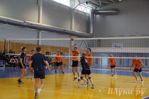 В Великих Луках проходит Спартакиада по волейболу ООО «Газпром-трансгаз Санкт-Петербург» (фото)
