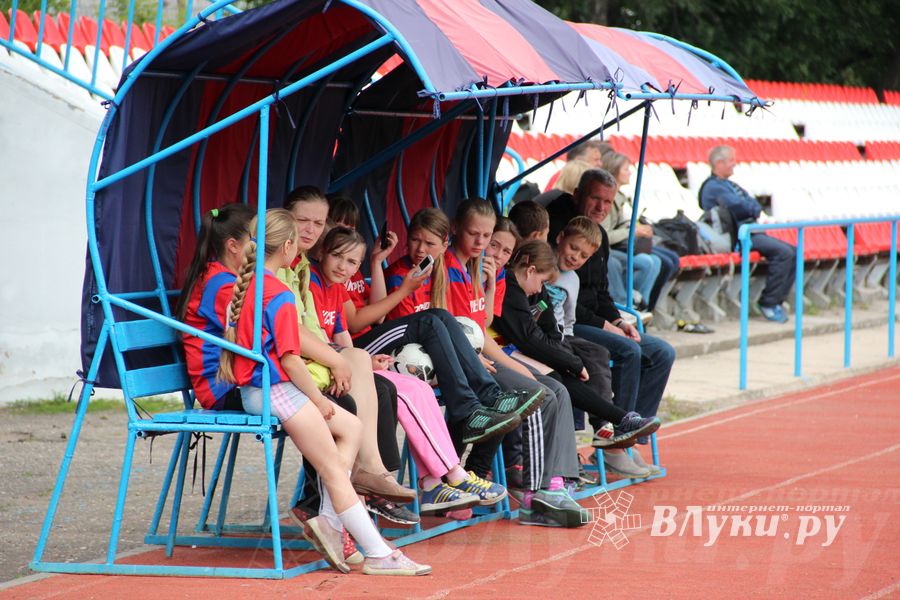 «Кожаный мяч» в Великих Луках