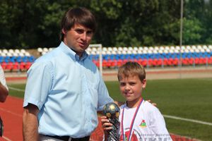 Юные футболисты из Калининграда стали победителями турнира «Локобол» в Великих Луках (фото)